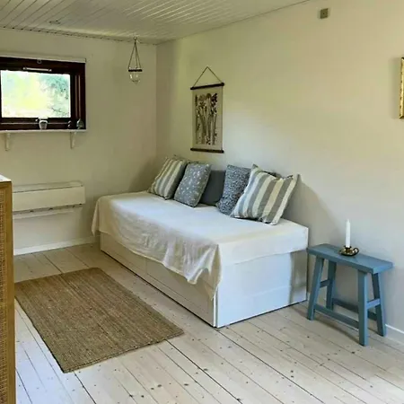 Bright Summer House Near Gudmindrup Holiday home Hojby